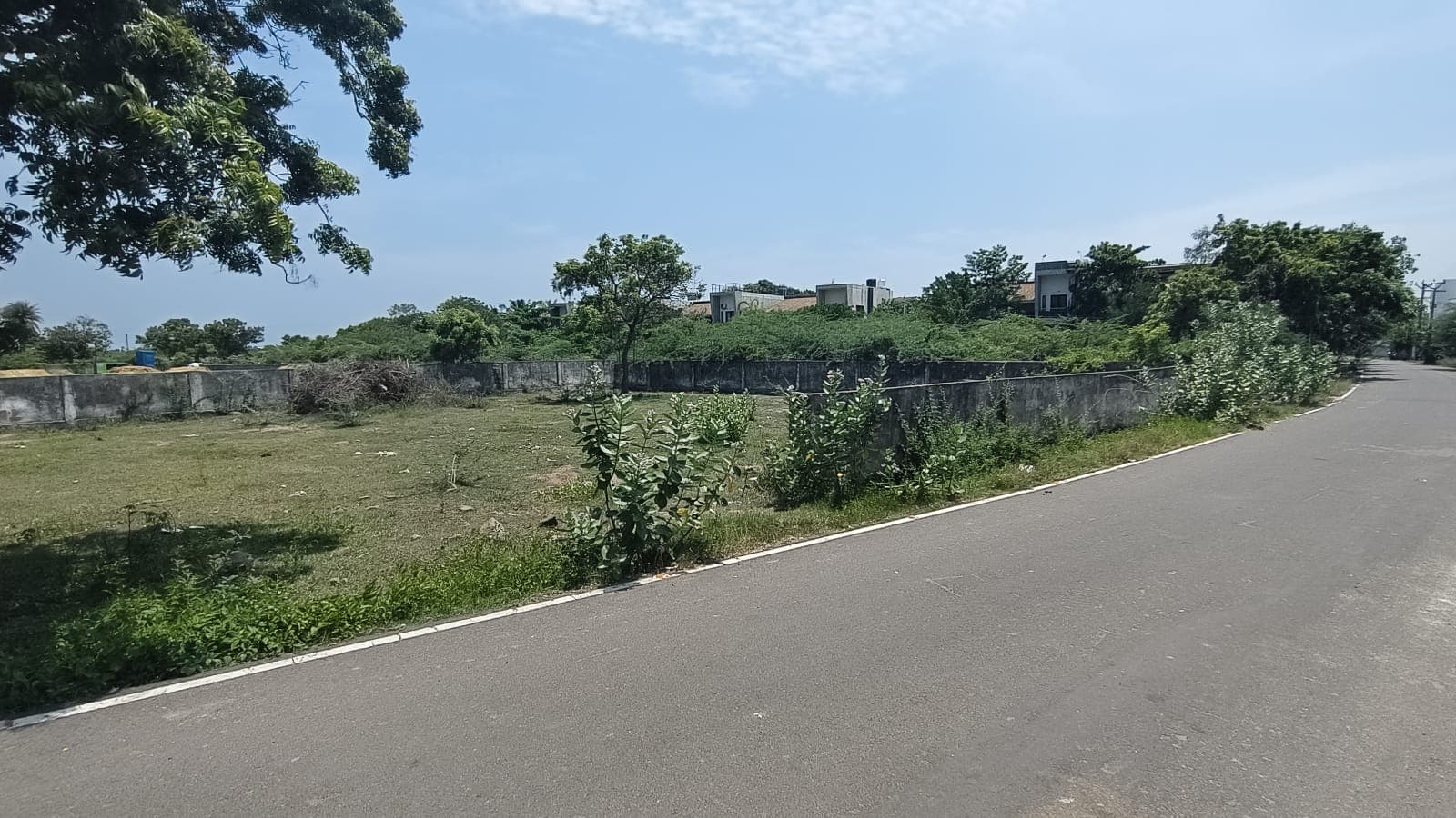 Plot for Sale in Semmenchery , Chennai